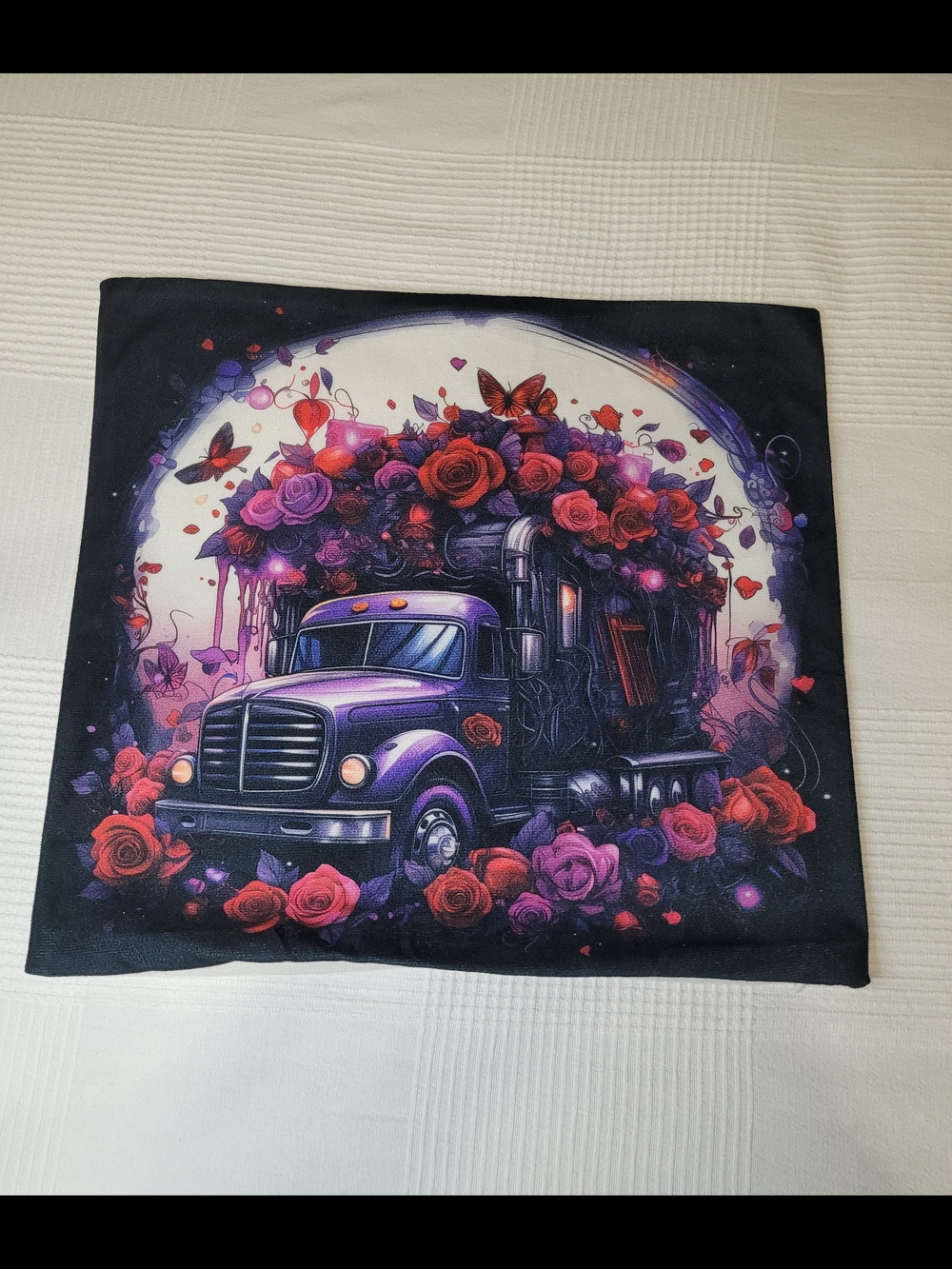 NWOT- Set of 2 Gothic Retro Semi Truck & Red Roses Pillow Covers - Like New - Picture 3 of 7